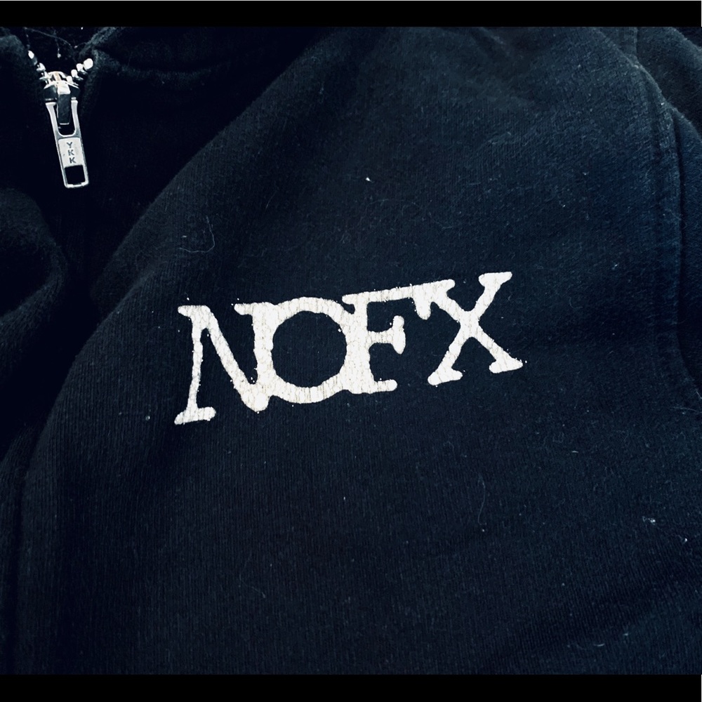 NOFX PUNKROCK CONCERT HOODIE w/ZIPPER -SIZE SMALL!